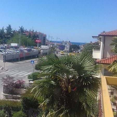 Apartment Lili Porec Exterior photo